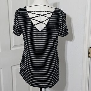 Cable & Gauge Striped Scoop Neck Short Sleeve Top Size L Black & White Oversized